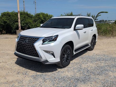 Used 2023 Lexus GX 460 Luxury w/ Sport Design Package AWD/4WD image 10