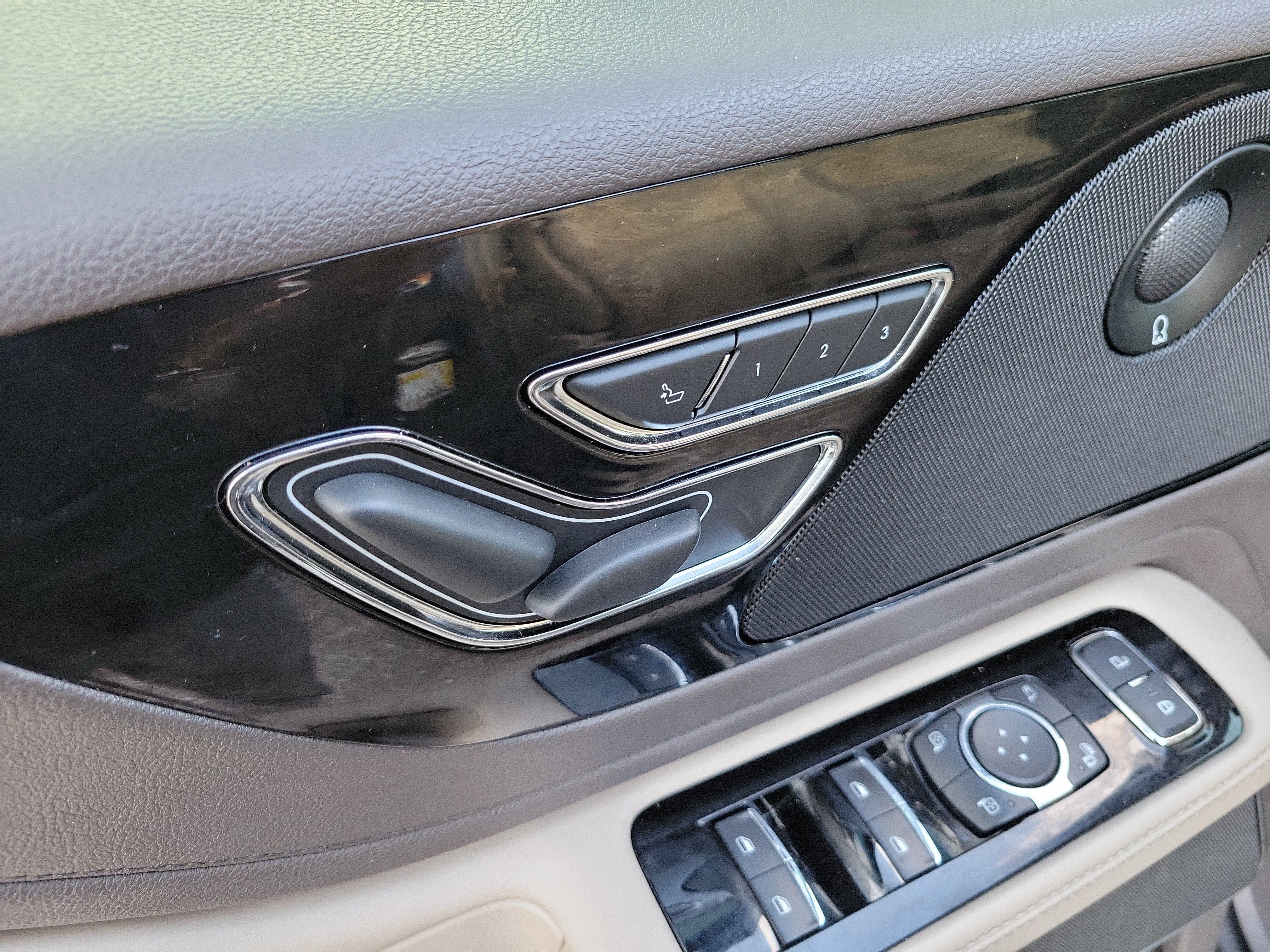 Used 2022 Lincoln Aviator Reserve RWD image 23
