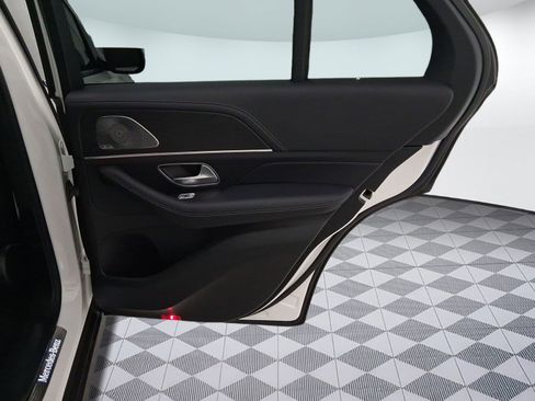 Certified 2024 Mercedes-Benz GLE 350 4MATIC image 33