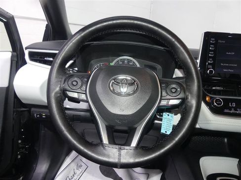 Used 2020 Toyota Corolla SE FWD image 29