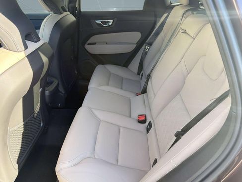 Used 2026 Volvo XC60 B5 Core w/ Climate Package AWD/4WD image 15