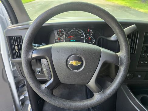 Used 2013 Chevrolet Express 2500 LT w/ LT Preferred Equipment Group RWD image 29