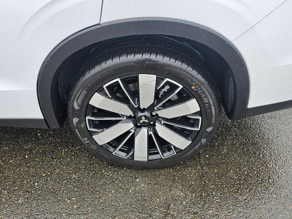 New 2026 Mitsubishi Outlander SE AWD/4WD image 9