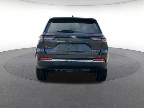 Certified 2023 Jeep Grand Cherokee Laredo X RWD image 4