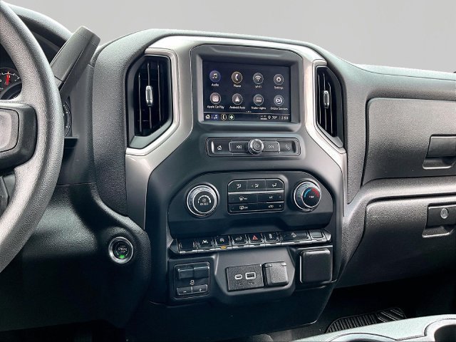 Used 2024 Chevrolet Silverado 1500 Custom Trail Boss w/ Dark Appearance Package AWD/4WD image 18