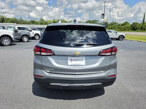 Used 2024 Chevrolet Equinox LT FWD image 4