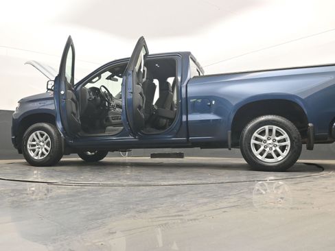 Used 2019 Chevrolet Silverado 1500 RST AWD/4WD image 37