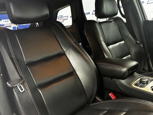Used 2017 Jeep Grand Cherokee Limited AWD/4WD image 43