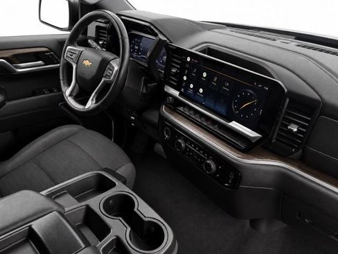 Used 2022 Chevrolet Silverado 1500 LT AWD/4WD image 20