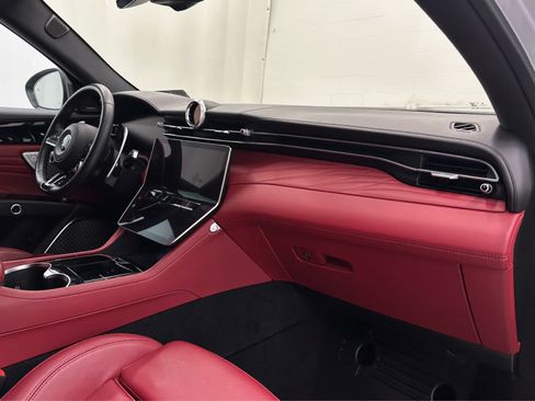 Used 2023 Maserati Grecale Modena AWD/4WD image 16