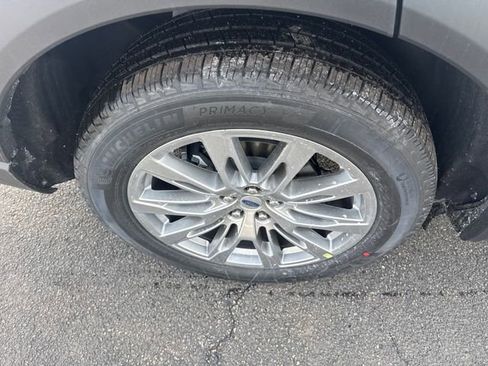 New 2026 Ford Explorer Active w/ Active Comfort Package image 13