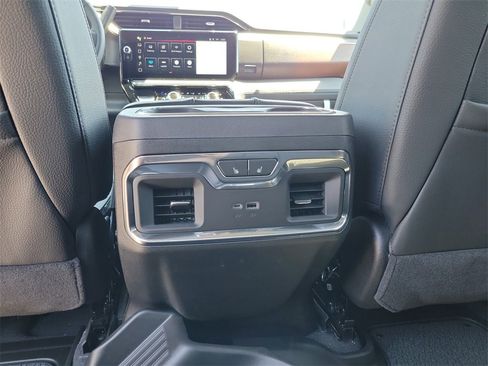 New 2025 GMC Sierra 2500 Denali w/ Denali Reserve Package image 30