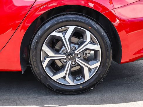 Used 2020 Kia Forte LXS FWD image 11