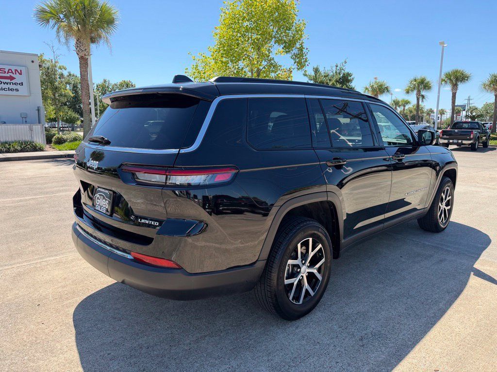 Used 2025 Jeep Grand Cherokee L Limited RWD image 5