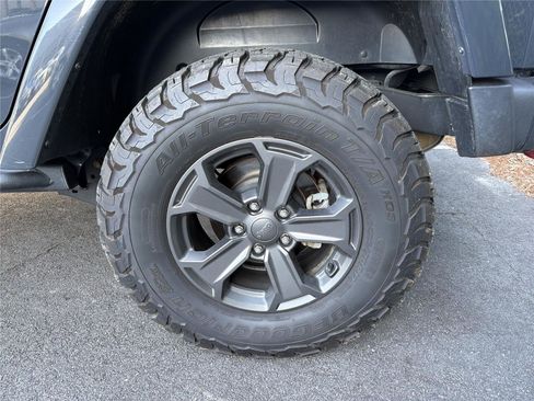 Used 2018 Jeep Wrangler Unlimited Rubicon AWD/4WD image 12