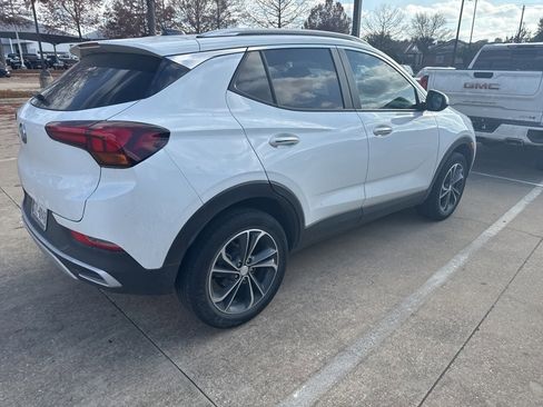 Used 2023 Buick Encore GX Select w/ Safety Package II image 4
