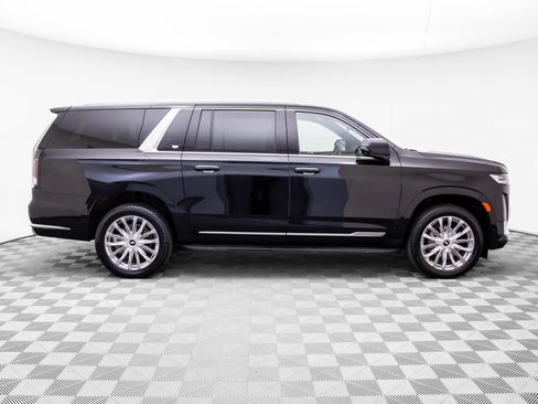 Certified 2023 Cadillac Escalade ESV Premium Luxury image 7