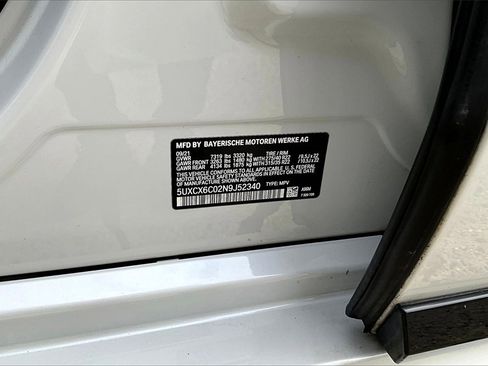 Used 2022 BMW X7 M50i image 19