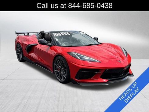 Used 2021 Chevrolet Corvette Stingray Premium Conv w/ Z51 Performance Package RWD image 3
