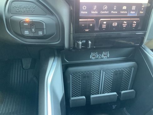 New 2025 RAM 2500 Laramie AWD/4WD image 26