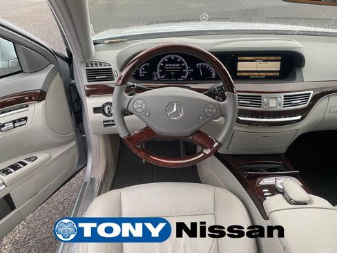 Used 2012 Mercedes-Benz S 550 image 12