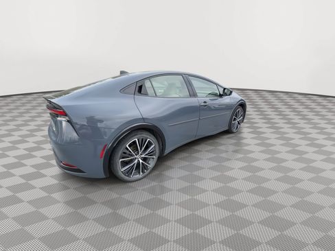 Used 2023 Toyota Prius XLE AWD/4WD image 8