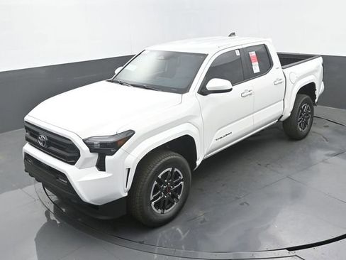 New 2026 Toyota Tacoma SR5 AWD/4WD image 29