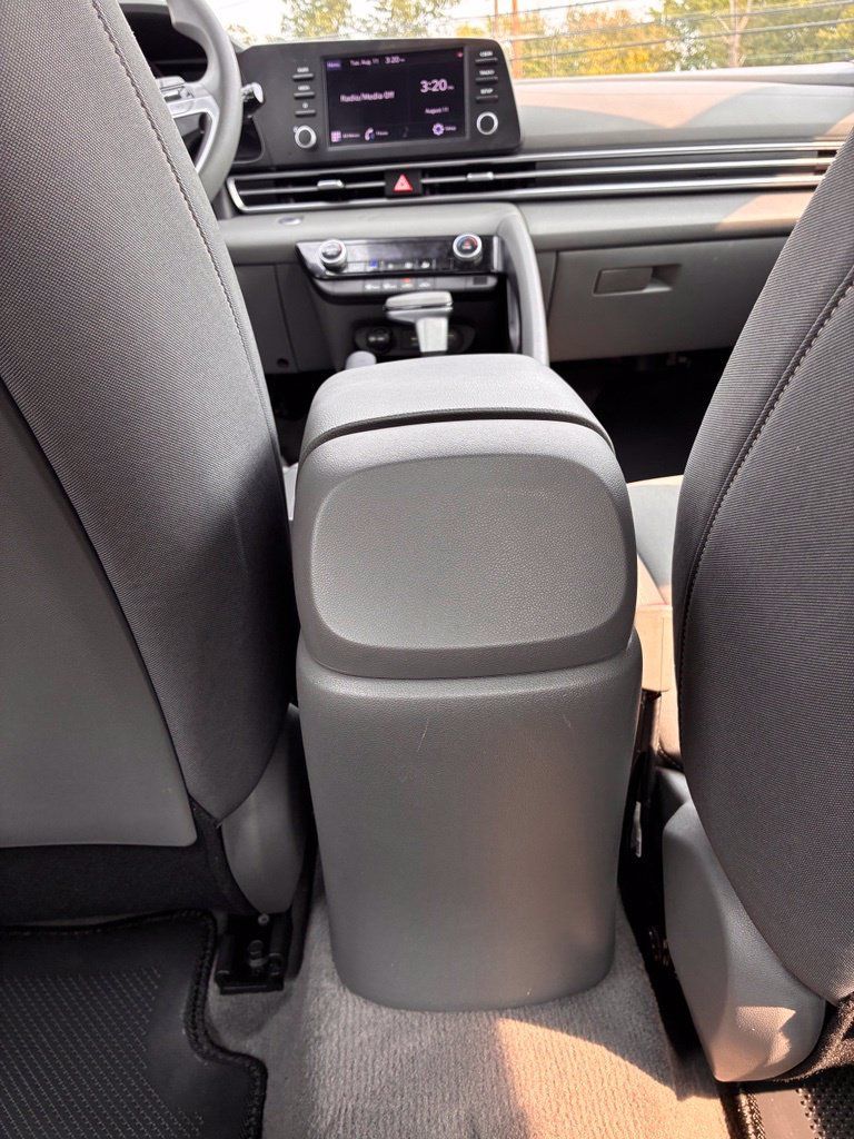 Used 2023 Hyundai Elantra SEL FWD image 15