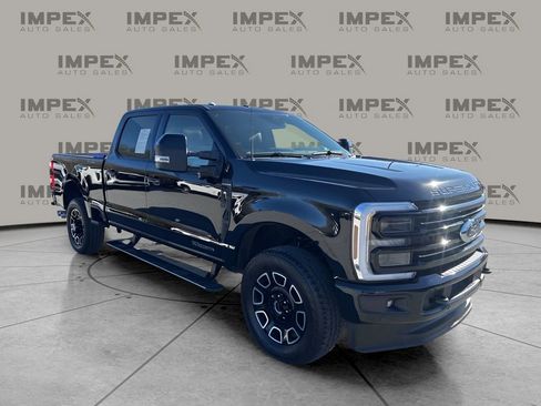 Used 2025 Ford F250 Platinum image 7