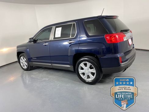 Used 2017 GMC Terrain SLE image 4