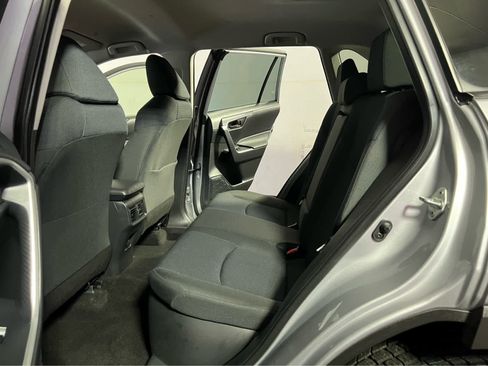 Used 2024 Toyota RAV4 LE AWD/4WD image 22