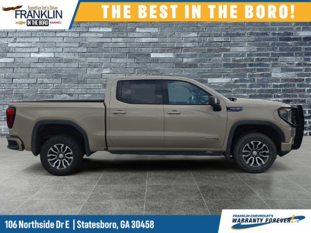 Used 2023 GMC Sierra 1500 AT4 w/ Technology Package AWD/4WD image 7