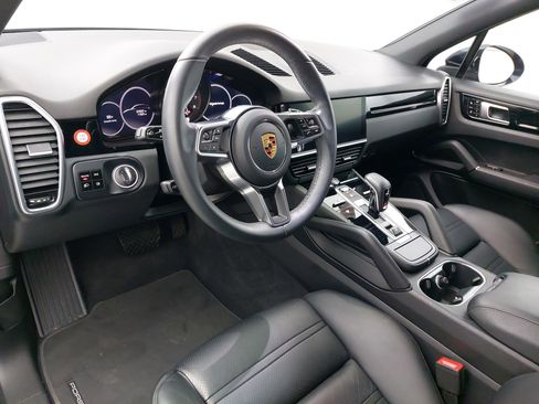 Used 2019 Porsche Cayenne image 18