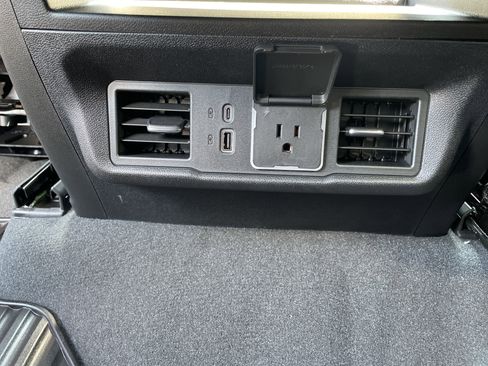 New 2025 Chevrolet Silverado 1500 LT image 39