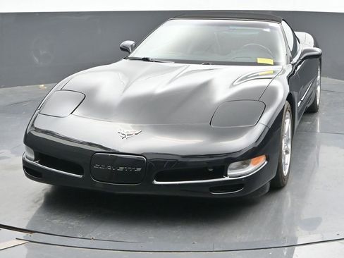 Used 2003 Chevrolet Corvette Convertible w/ Preferred Equipment Group1 image 4
