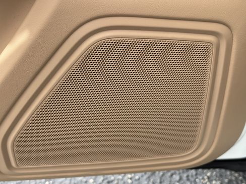 New 2026 Porsche Macan image 24