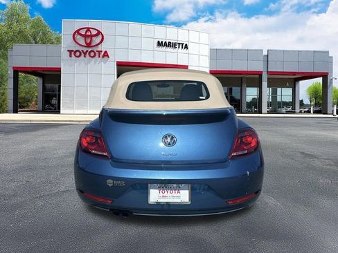 Used 2018 Volkswagen Beetle 2.0T SE FWD image 30