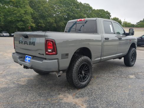 New 2026 RAM 2500 Tradesman AWD/4WD image 4