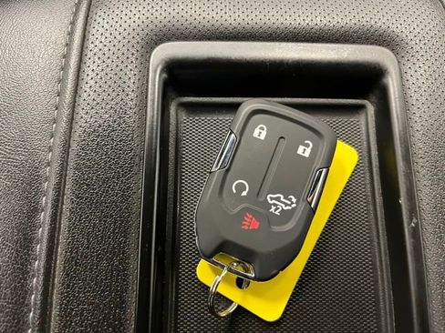 Used 2022 Chevrolet Silverado 2500 High Country w/ Z71 Off-Road Package image 28