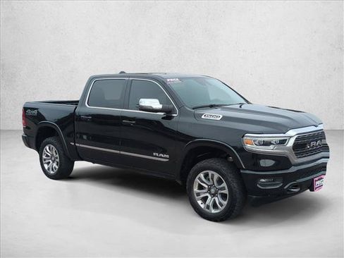 Used 2024 RAM 1500 Limited w/ Off Road Group AWD/4WD image 3