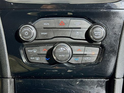 Used 2017 Chrysler 300 S w/ 300S Premium Group image 17