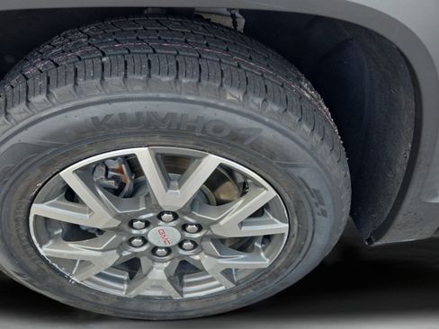 Certified 2022 GMC Acadia SLE AWD/4WD image 29
