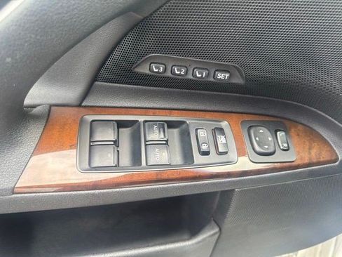 Used 2011 Lexus IS 250C w/ Luxury Pkg RWD image 10