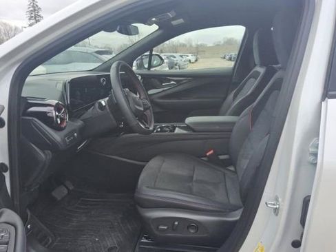 Used 2025 Chevrolet Blazer EV RS image 10