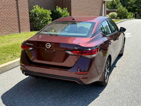 Used 2021 Nissan Sentra SV FWD image 12