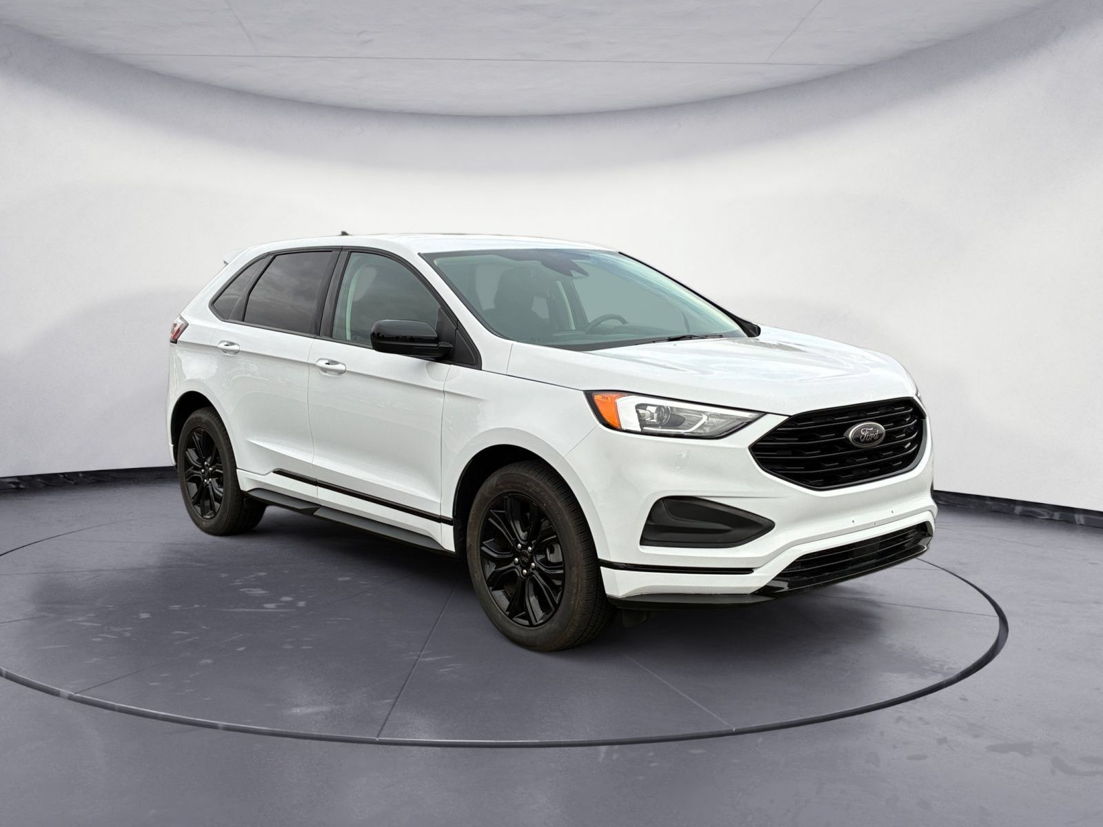 Used 2024 Ford Edge SE w/ Black Appearance Package AWD/4WD image 7
