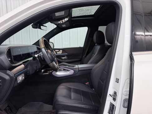 Used 2022 Mercedes-Benz GLS 450 4MATIC image 11