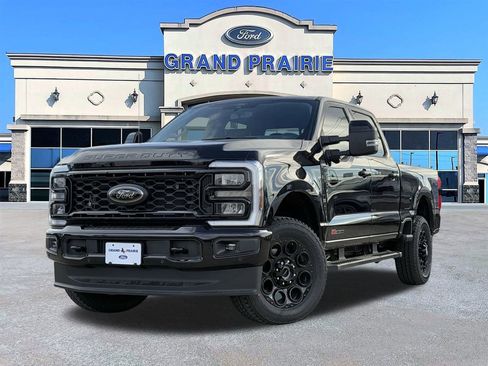 New 2026 Ford F250 Lariat w/ Black Appearance Package image 39