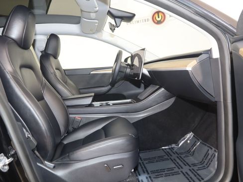 Used 2024 Tesla Model Y Long Range AWD/4WD image 14