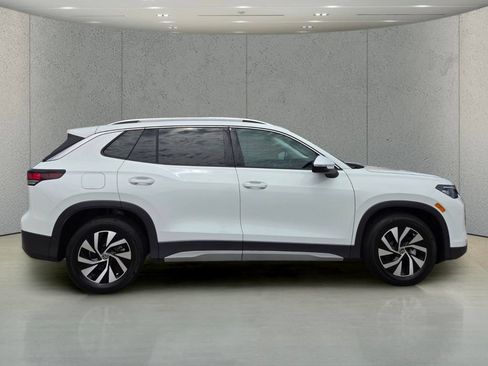 New 2026 Volkswagen Tiguan S FWD image 6